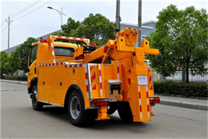 三元高速路拖车费